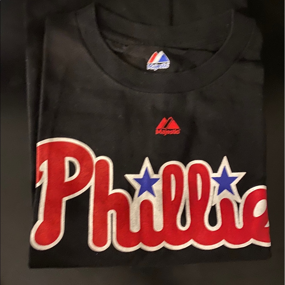 Phillies T-shirt